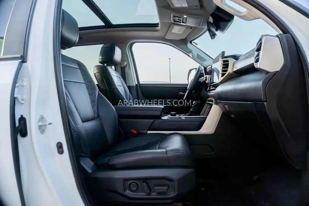 Toyota Tundra 2024 for Sale in Dubai Image-9