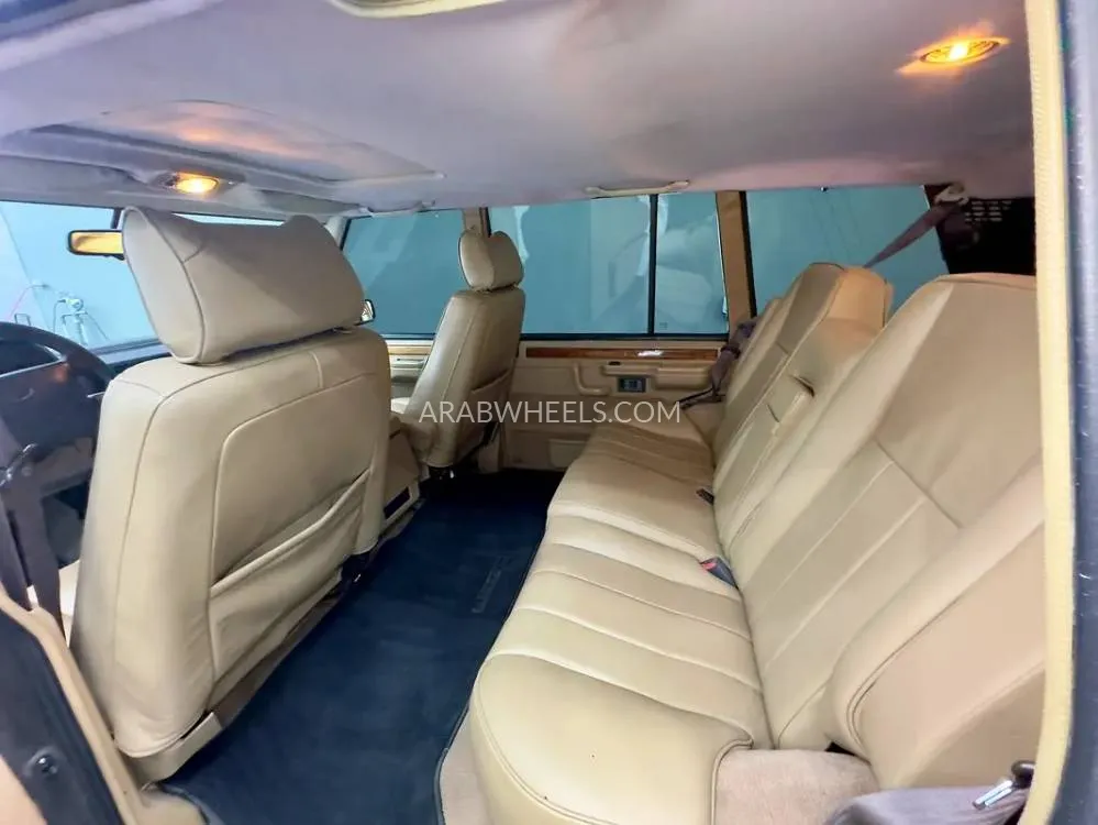 Land Rover Range Rover 1995 for Sale in Dubai Image-3