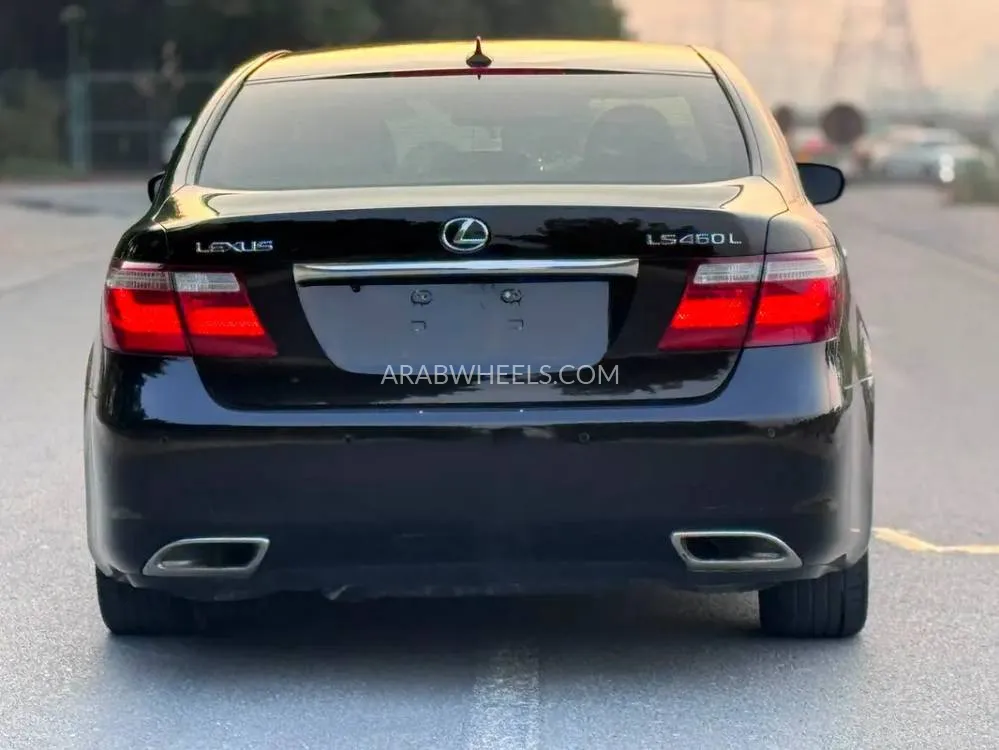 Lexus LS 2009 for Sale in Sharjah Image-10