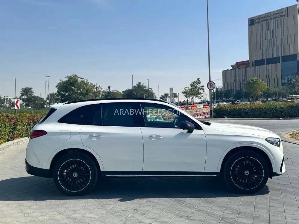 Mercedes Benz GLC Class 2024 for Sale in Dubai Image-5