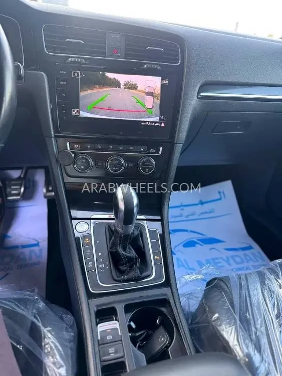 Volkswagen Golf 2018 for Sale in Sharjah Image-9