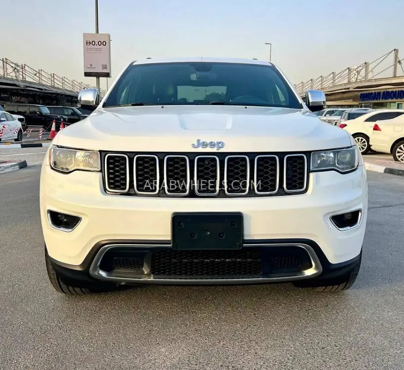 Jeep Cherokee 2019 for Sale in Dubai Image-5