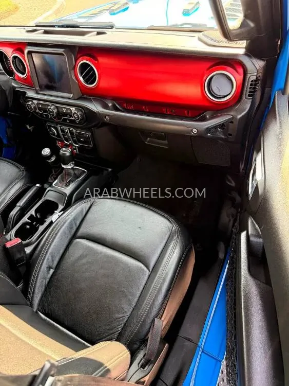 Jeep Gladiator 2022 for Sale in Dubai Image-4