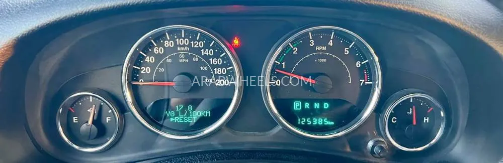 Jeep Wrangler 2015 for Sale in Dubai Image-2