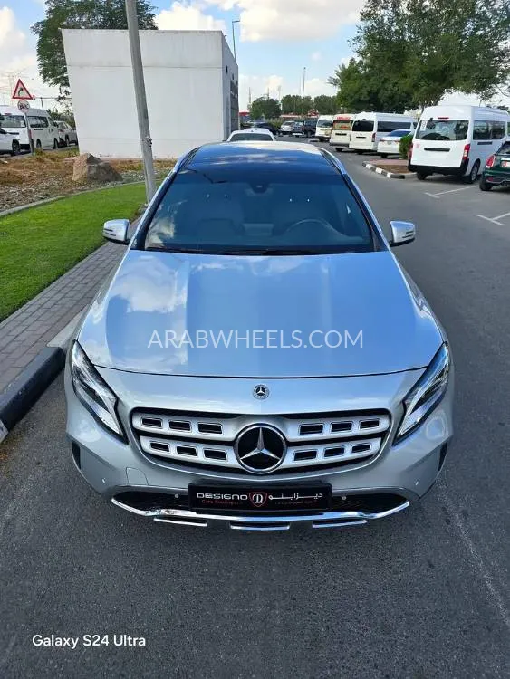مرسيدس بنز GLA 2020 for Sale in دبي Image-4