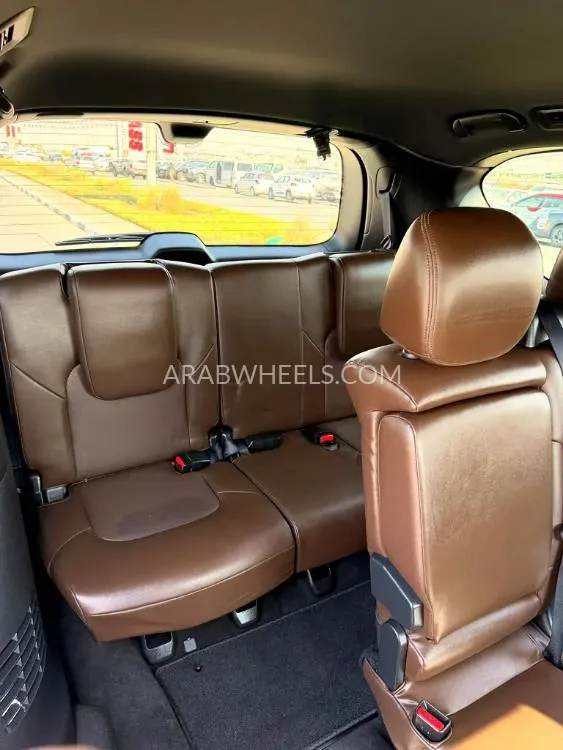 Nissan Armada 2021 for Sale in Dubai Image-14