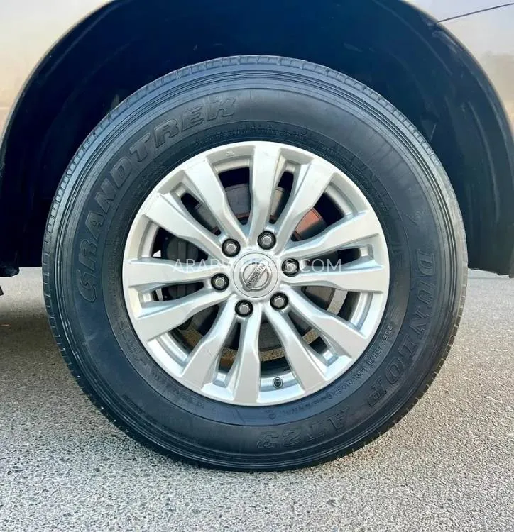 Nissan Patrol 2018 for Sale in Dubai Image-2