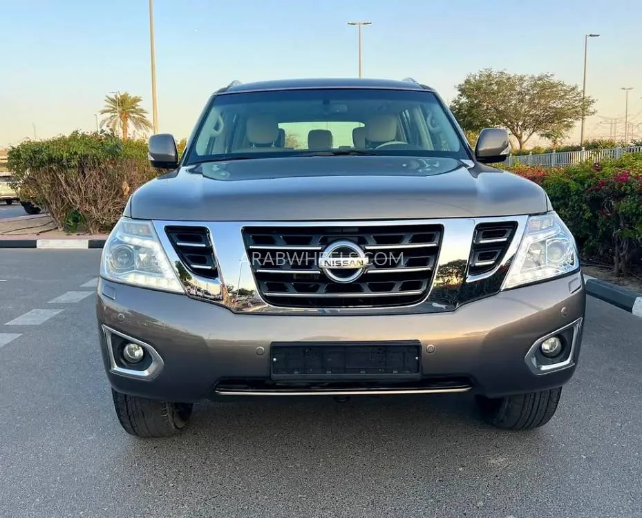 Nissan Patrol 2018 for Sale in Dubai Image-10