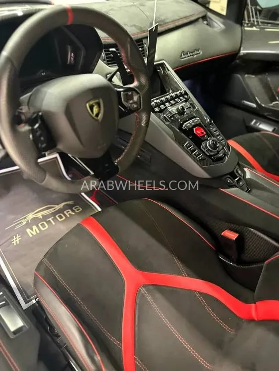 Lamborghini Aventador 2021 for Sale in Dubai Image-6