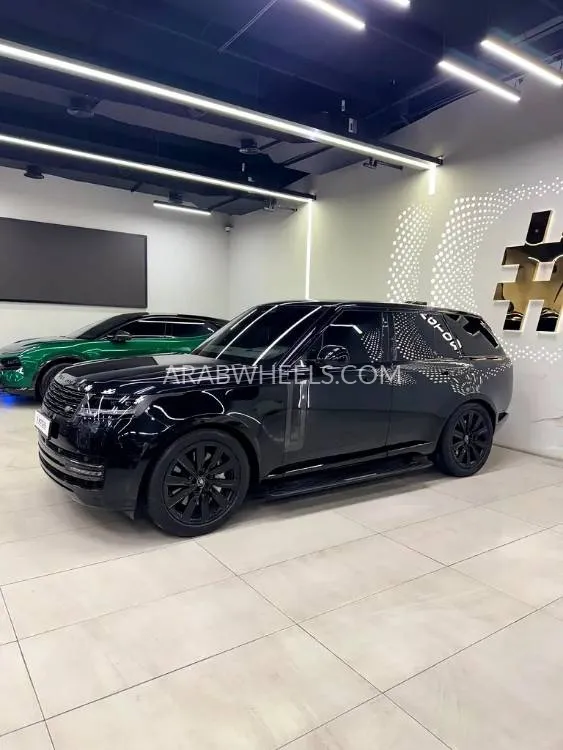 Land Rover Range Rover 2023 for Sale in Dubai Image-12
