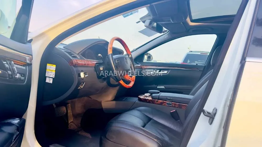 Mercedes Benz CLS Class 2007 for Sale in Dubai Image-7