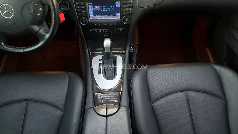 Mercedes Benz E Class 2003 for Sale in Dubai Image-9