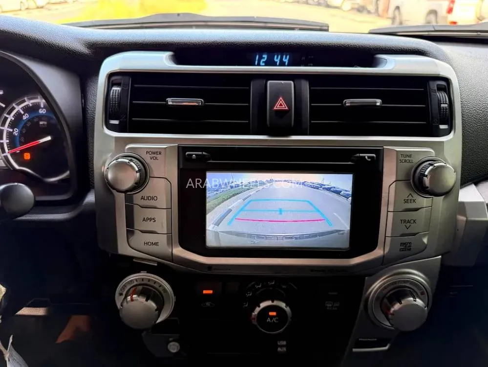 تويوتا 4رنر 2016 for Sale in دبي Image-5