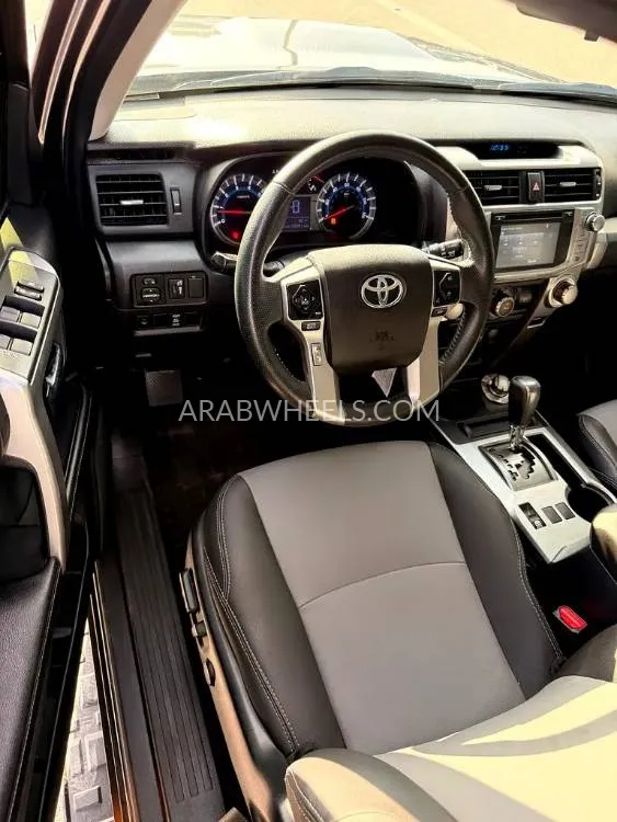 تويوتا 4رنر 2016 for Sale in دبي Image-9