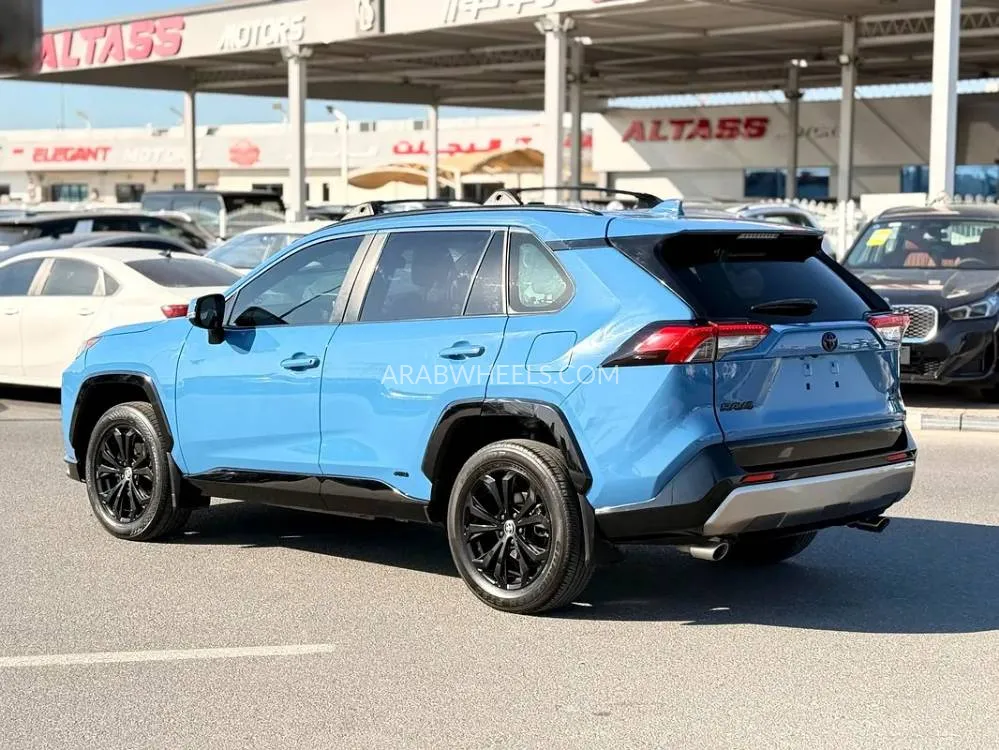 Toyota Rav4 2023 for Sale in Dubai Image-18