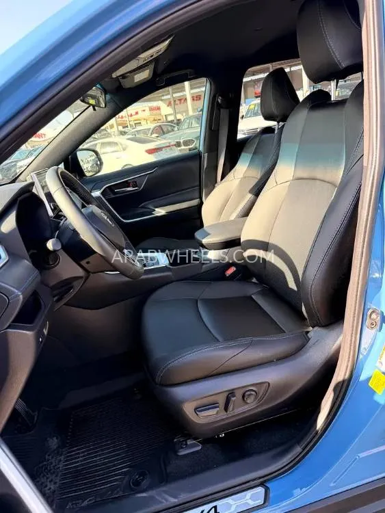 Toyota Rav4 2023 for Sale in Dubai Image-6