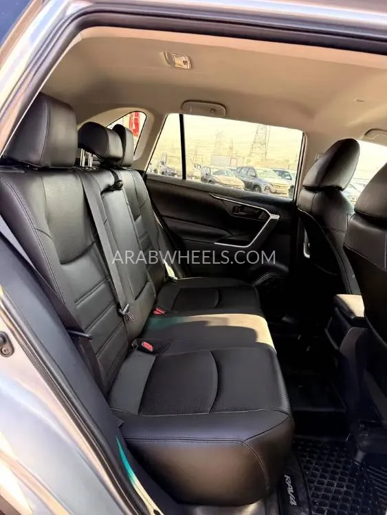 Toyota Rav4 2021 for Sale in Dubai Image-3