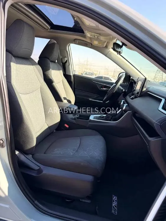 تويوتا راف 4 2020 for Sale in دبي Image-3