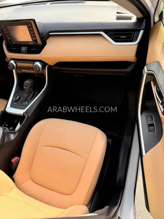 Toyota Rav4 2022 for Sale in Dubai Image-16