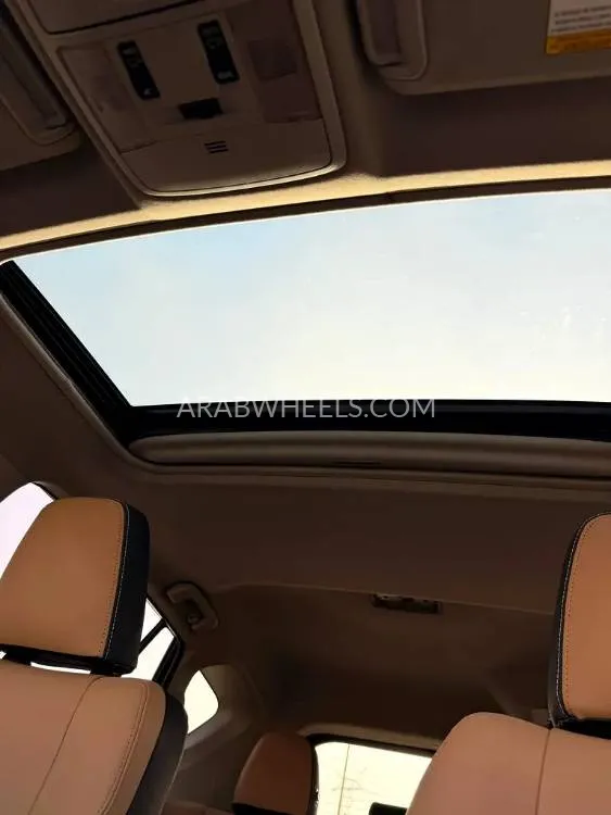 Toyota Rav4 2018 for Sale in Dubai Image-13