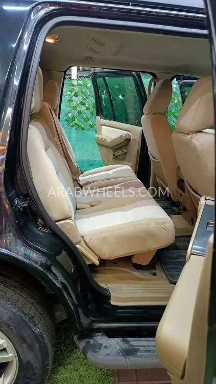 Ford Explorer 2009 for Sale in Ajman Image-9