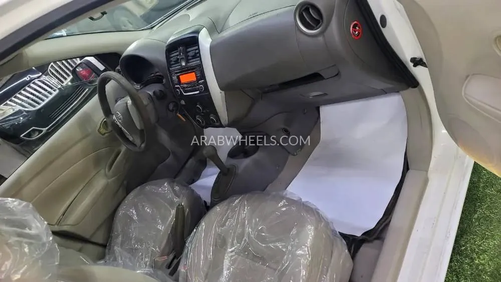 Nissan Sunny 2018 for Sale in Ajman Image-8