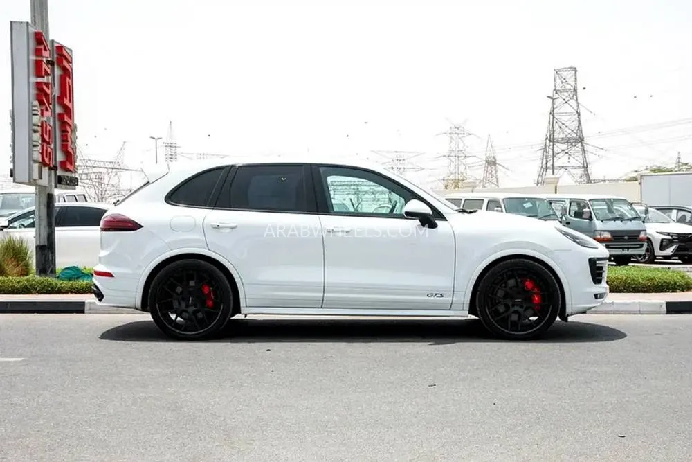 Porsche Cayenne 2016 for Sale in Dubai Image-6