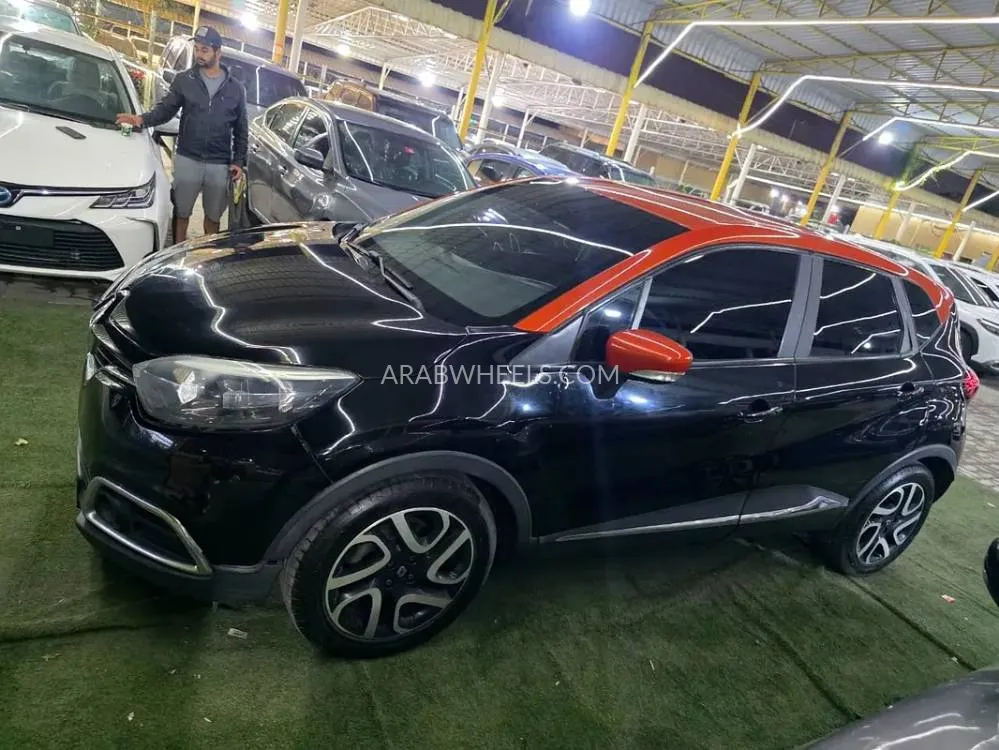 Renault Captur 2015 for Sale in Ajman Image-7