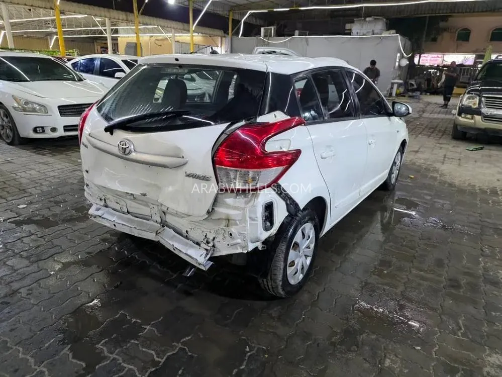 تويوتا يارس 2015 for Sale in عجمان Image-7