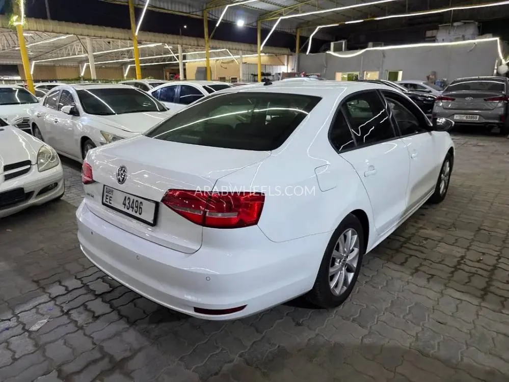 Volkswagen Jetta 2016 for Sale in Ajman Image-10