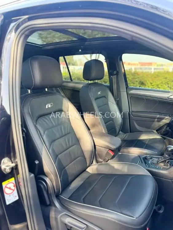 Volkswagen Tiguan 2018 for Sale in Dubai Image-10
