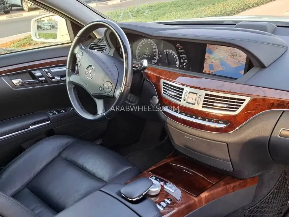 مرسيدس بنز CLS Class 2010 for Sale in دبي Image-12