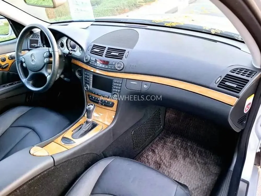Mercedes Benz E Class 2008 for Sale in Dubai Image-3