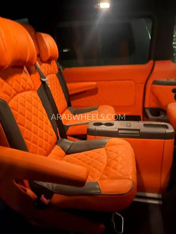 Mercedes Benz V Class 2014 for Sale in Abu Dhabi Image-3