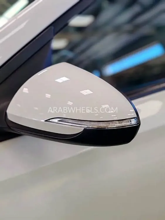 Hyundai Accent 2023 for Sale in Umm Al Quwain Image-10