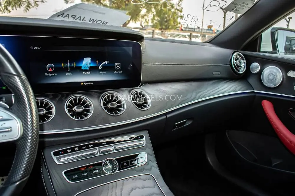 Mercedes Benz E Class 2019 for Sale in Dubai Image-6