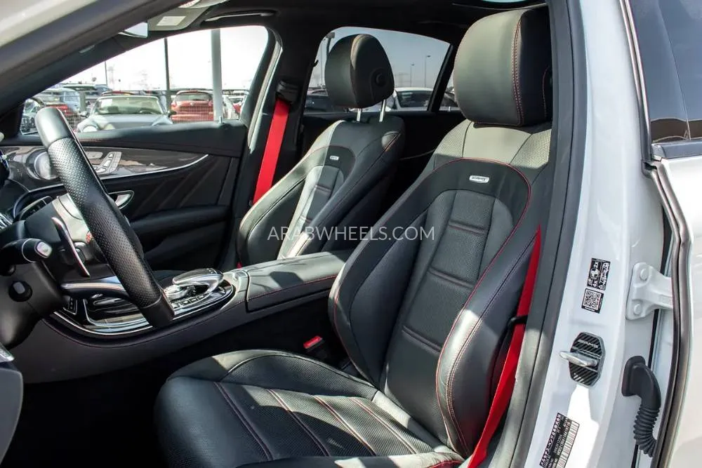 Mercedes Benz E Class 2019 for Sale in Dubai Image-2