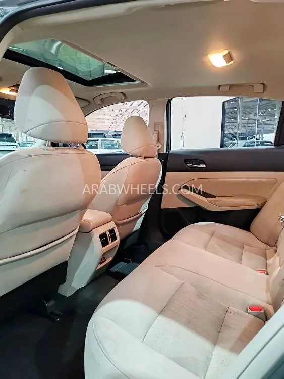 Nissan Altima 2021 for Sale in Umm Al Quwain Image-2