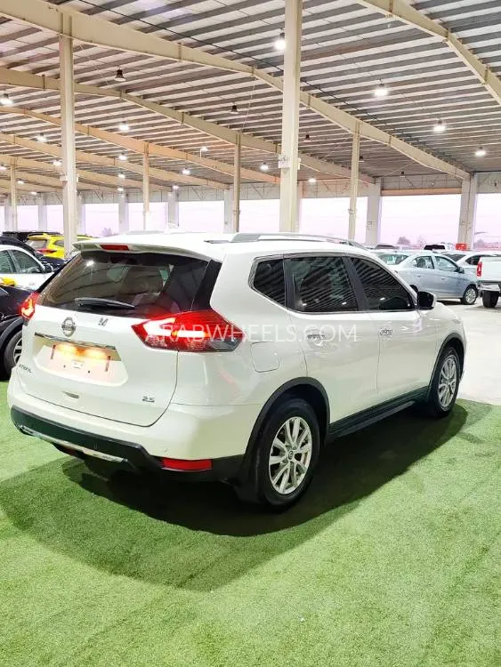Nissan X-Trail 2021 for Sale in Umm Al Quwain Image-4