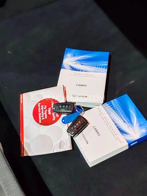 Toyota Camry 2019 for Sale in Umm Al Quwain Image-4