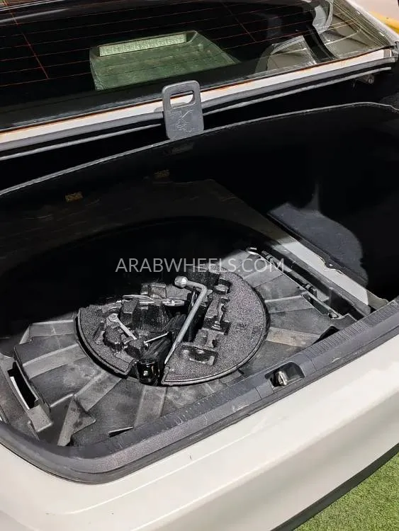 Toyota Camry 2019 for Sale in Umm Al Quwain Image-8