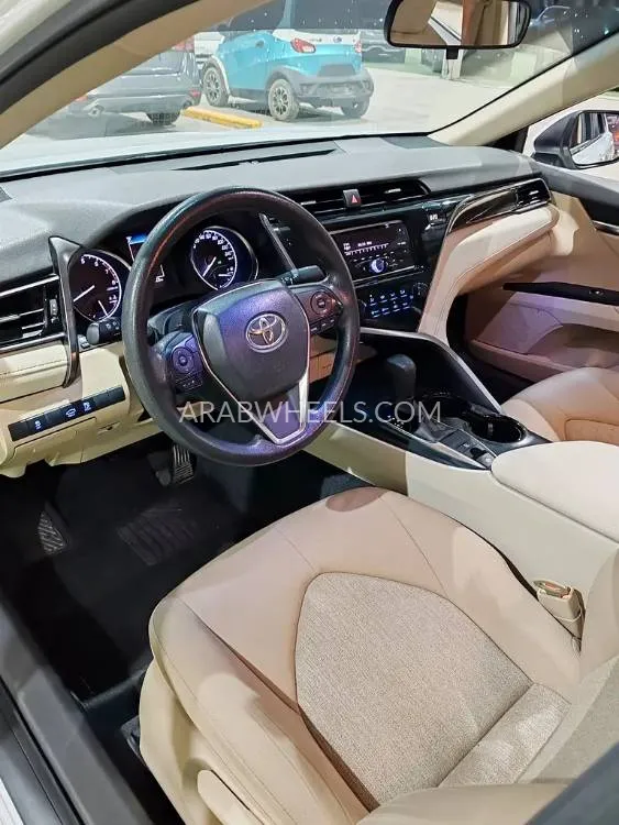 Toyota Camry 2019 for Sale in Umm Al Quwain Image-14