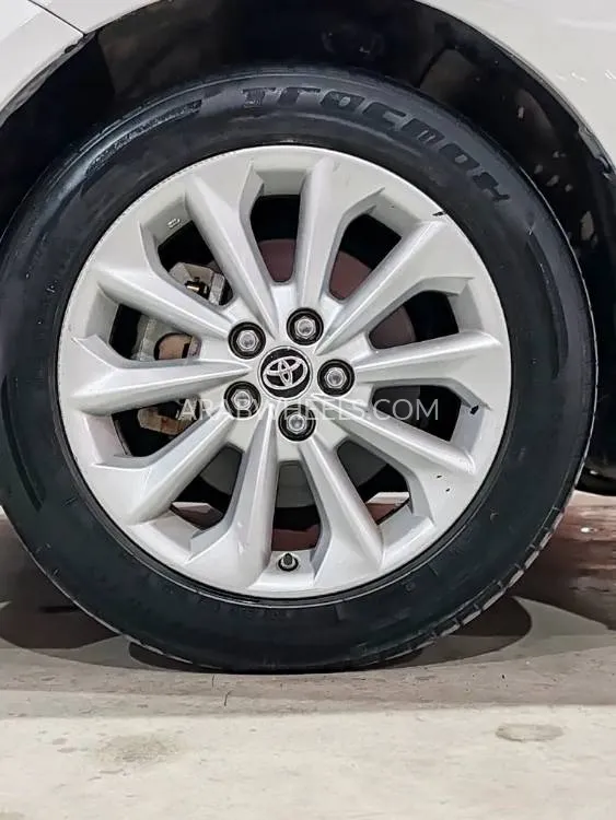 Toyota Corolla 2020 for Sale in Umm Al Quwain Image-3