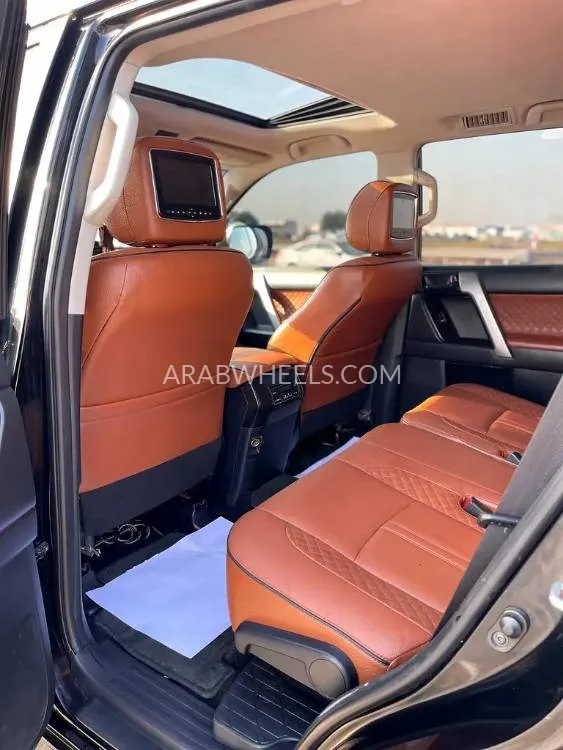 Toyota Land Cruiser Prado 2016 for Sale in Dubai Image-14