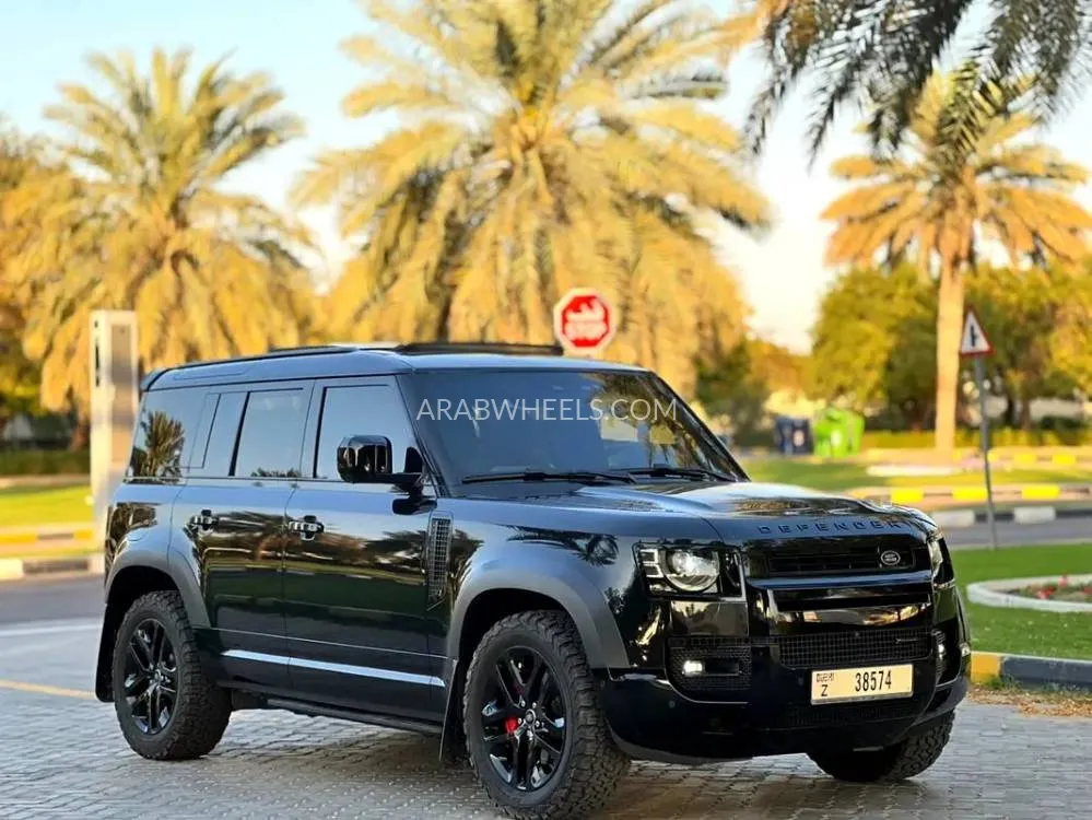 Land Rover Defender 2023 for Sale in Sharjah Image-11