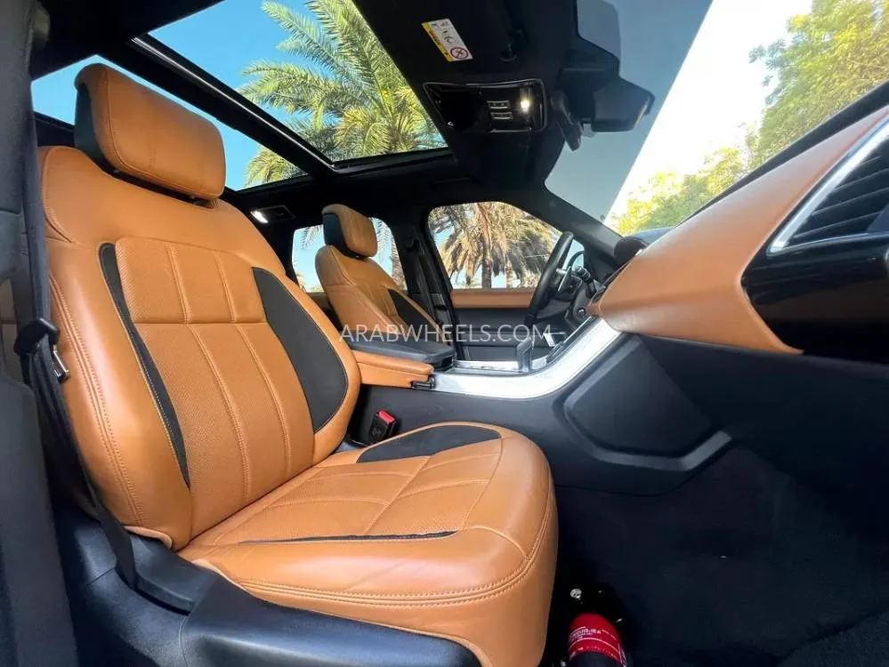 Land Rover Range Rover Sport 2018 for Sale in Sharjah Image-7