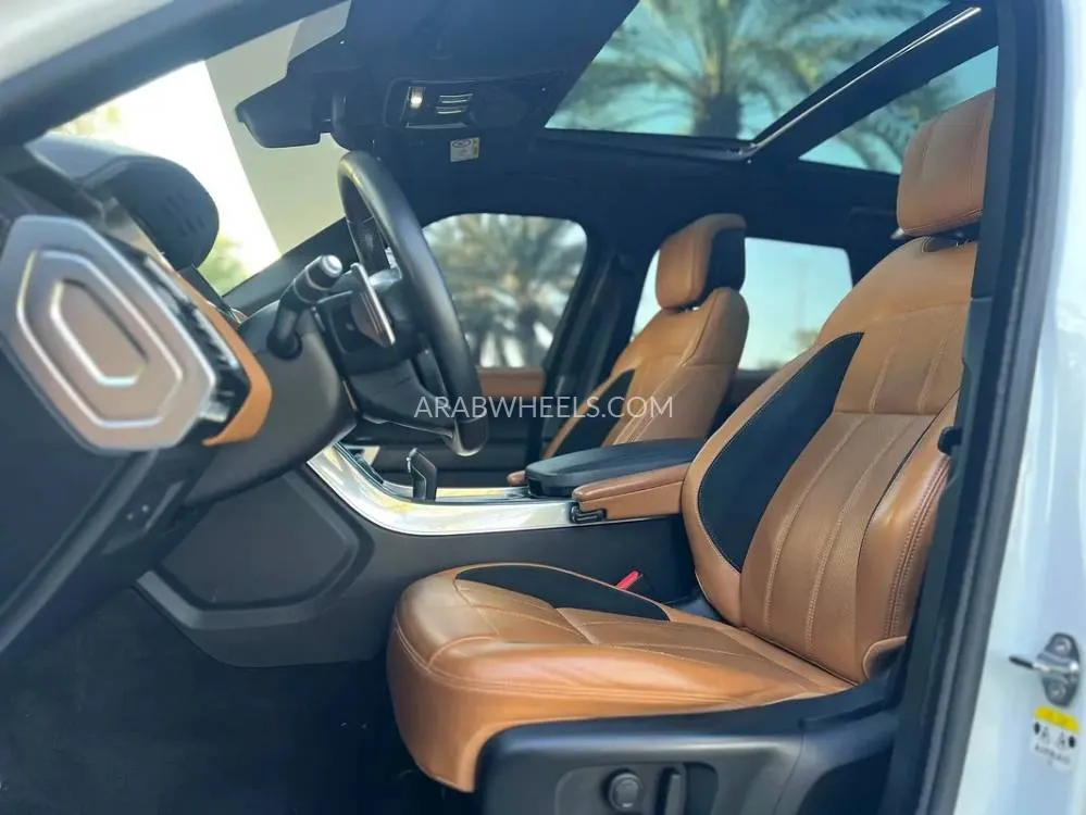 Land Rover Range Rover Sport 2018 for Sale in Sharjah Image-16
