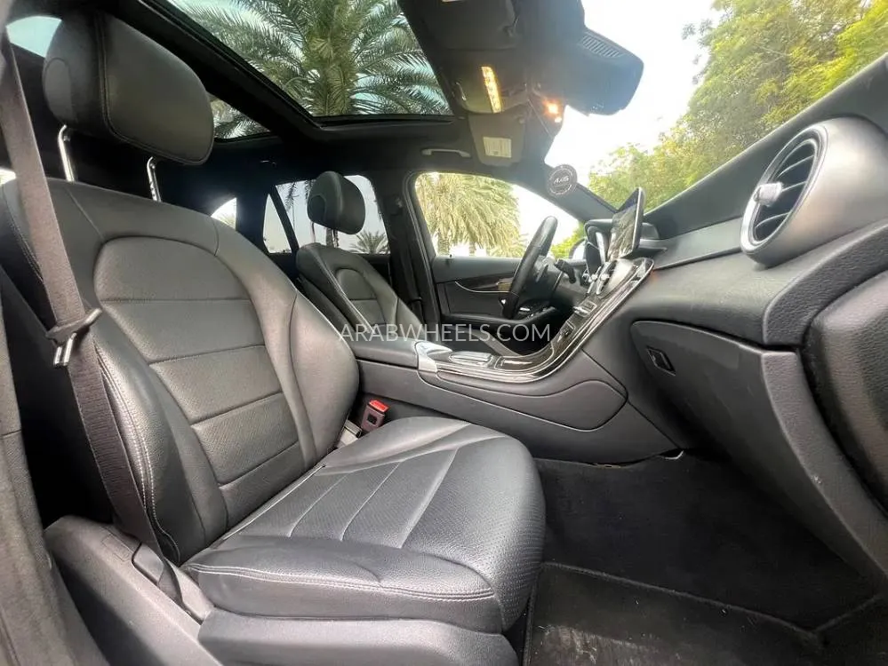 Mercedes Benz GLC Class 2022 for Sale in Sharjah Image-10