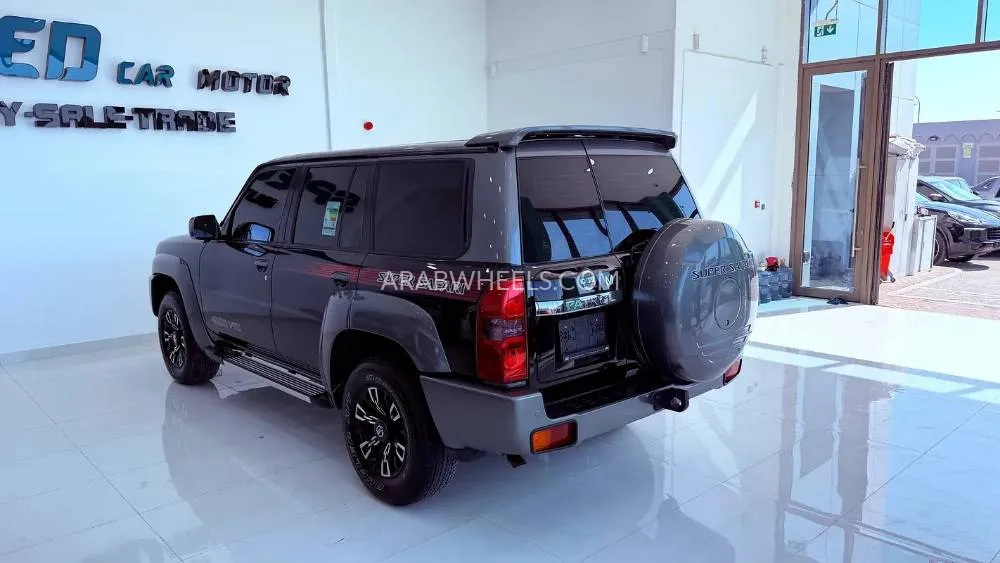 Nissan Patrol 2023 for Sale in Abu Dhabi Image-5