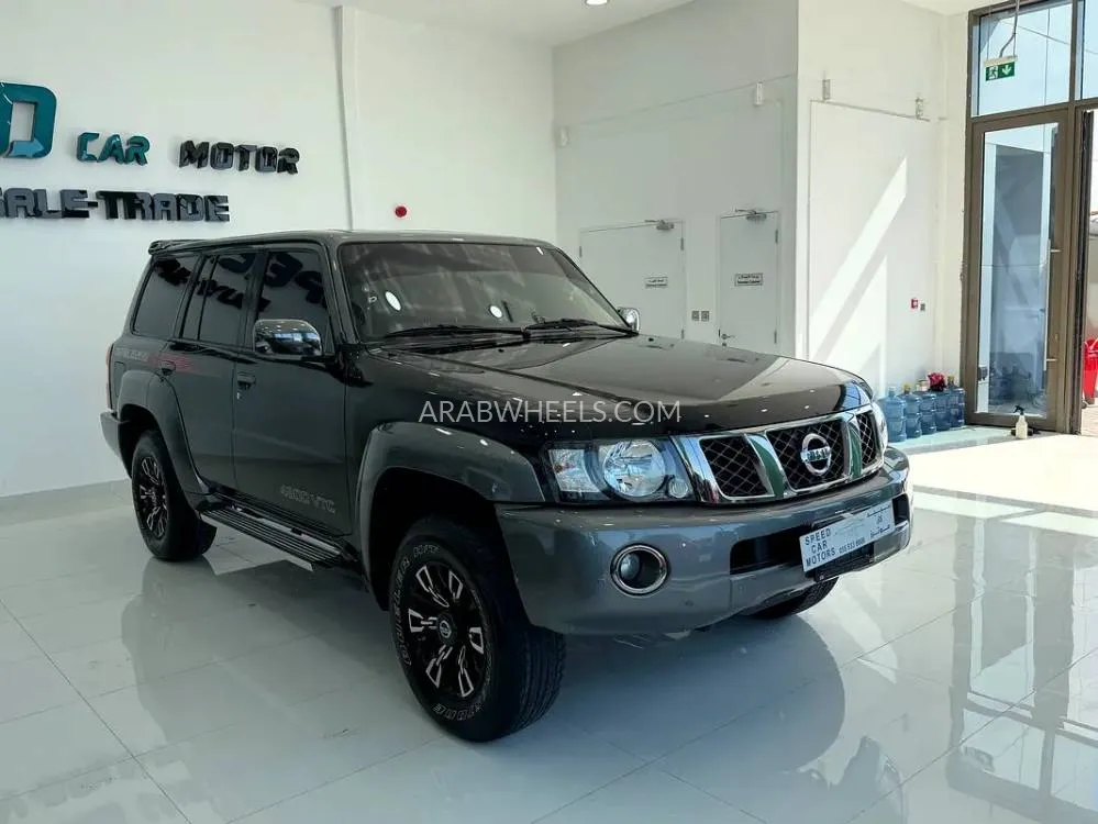 Nissan Patrol 2023 for Sale in Abu Dhabi Image-10